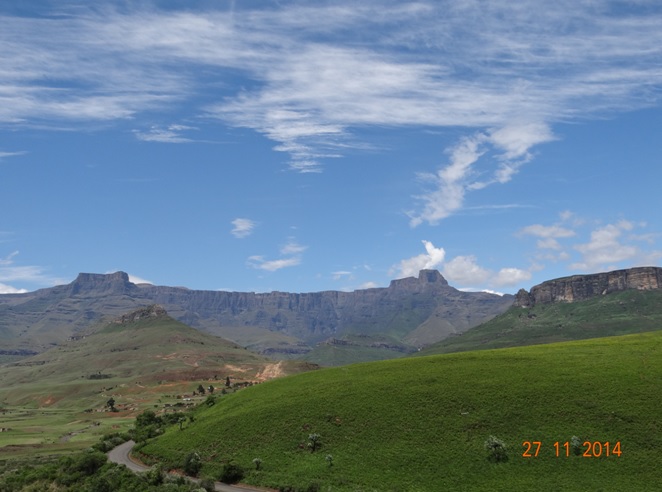 Drakensberg day 2 view of the Northern Drakensberg Mont aux Sources