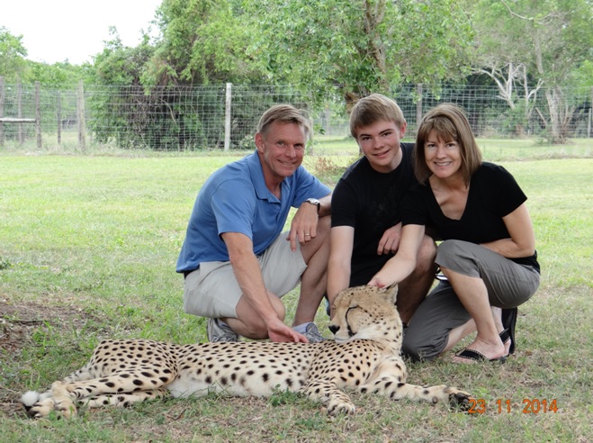 Emdoneni, my clients with a Cheetah on our Durban 3 Day Safari Tour